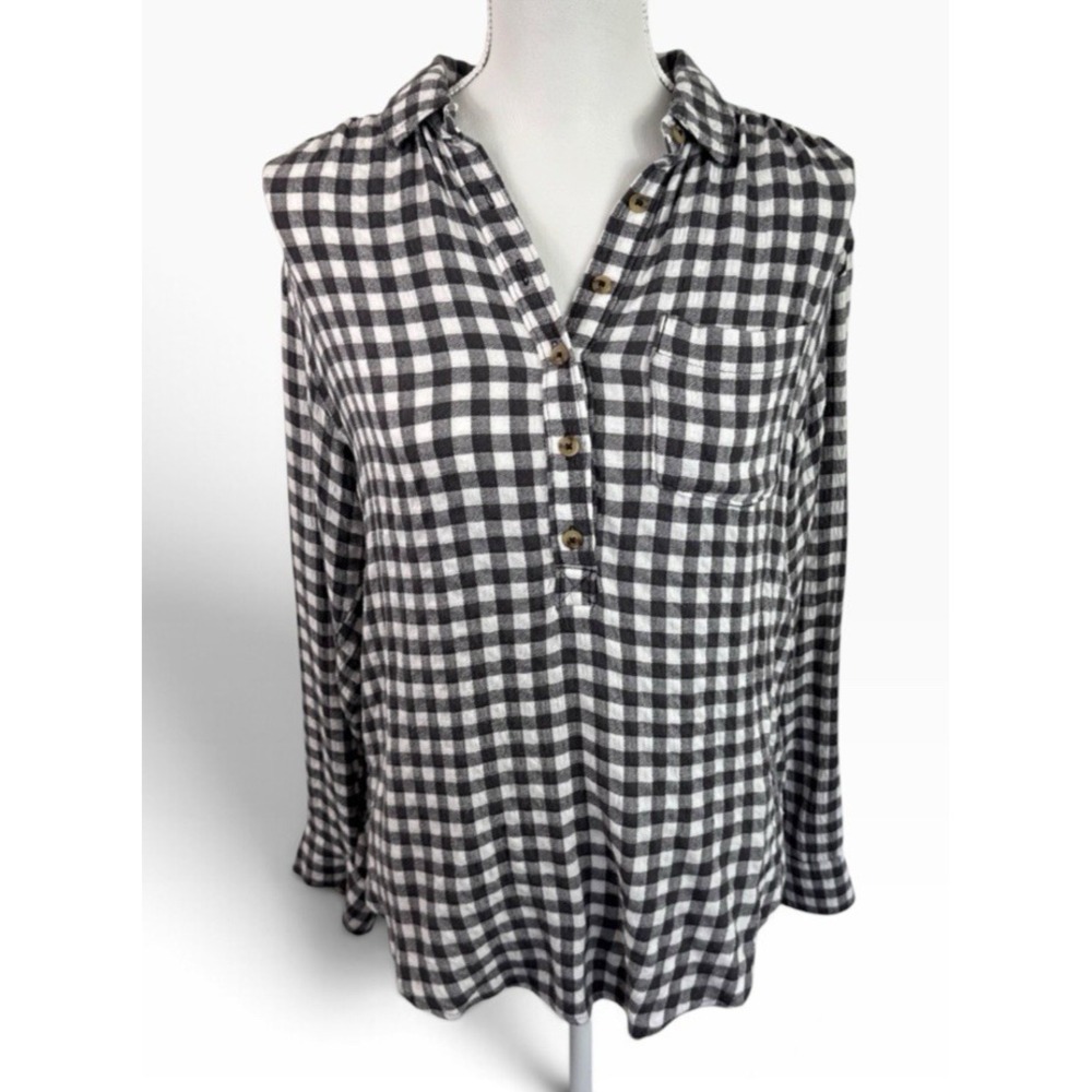 By Anthropologie Isadora Women's XS Button Back Hi-Low Blouse Tunic B&W